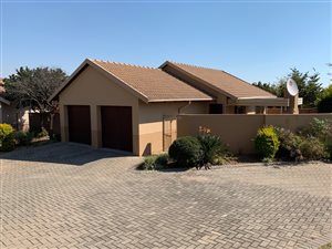 2 Bed Townhouse in Thatchfield