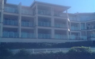 3 Bedroom Apartment in Illovo Beach