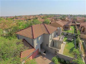 4 Bed Townhouse in Thatchfield