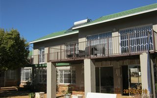 4 Bedroom House in Golf View