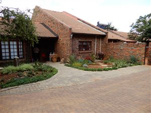 2 ha Farm in Spitskop