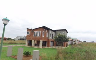 3 Bedroom House in Bronkhorstbaai