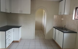 2 Bedroom Garden Cottage in Malvern