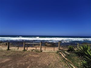 3 Bed Apartment in Umdloti Beach