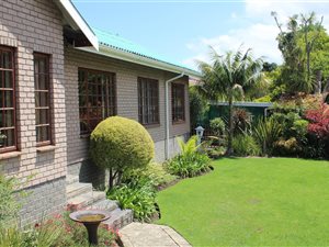 5 Bed House in Eden