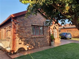 3 Bed House in Chantelle
