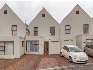 4 Bed House in Stellenbosch Central