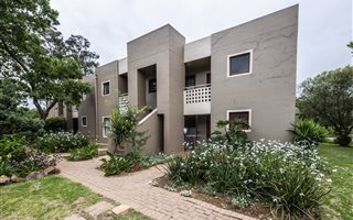 2 Bedroom Apartment in Newmarket Park