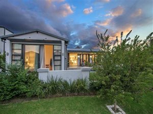 3 Bed House in Waterfall Country Village
