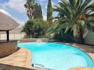 3 Bed House in Brackenhurst