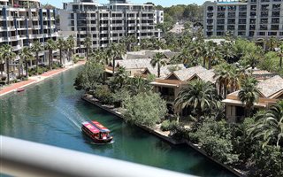 2 Bedroom Apartment in Waterfront