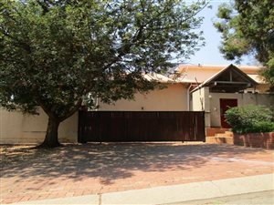 4 Bed House in Muckleneuk