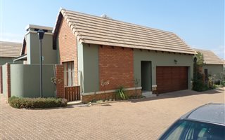 2 Bedroom Townhouse in Bronberg