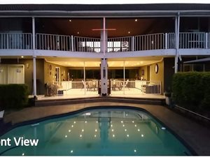 6 Bed House in New Germany