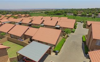 2 Bedroom Townhouse in The Reeds