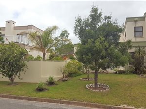 8 Bed House in Rooirivierrif