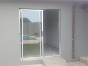 1 Bed Apartment in Riamarpark