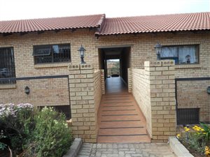 2 Bed Apartment in Monument