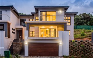 3 Bedroom Duplex in Brettenwood Coastal Estate