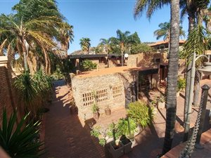 5 Bed House in Glenvista
