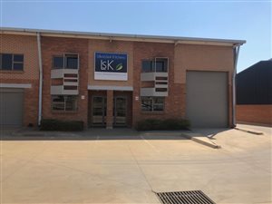 275 m² Industrial space in Willow Park Manor