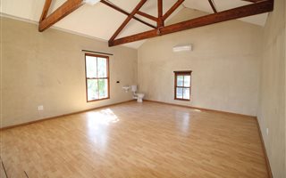 95 m² Office Space in Wellington North