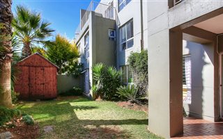 3 Bedroom Apartment in Fairmount