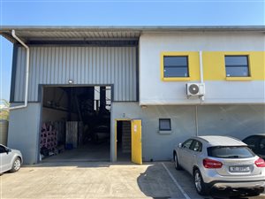 300 m² Industrial space in Ballito