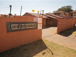 2 Bedroom Townhouse in Wilro Park