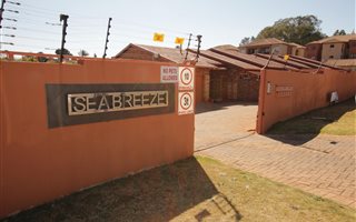 2 Bedroom Townhouse in Wilro Park