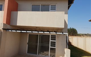 3 Bedroom Duplex in Die Heuwel