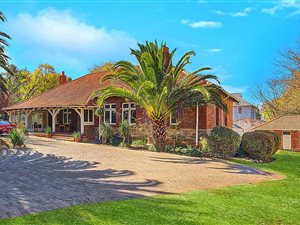 5 Bed House in Houghton Estate