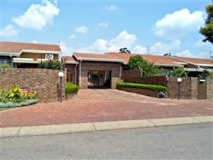 3 Bedroom Townhouse in Die Wilgers