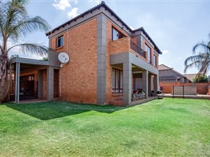 3 Bed Townhouse in Pinehaven