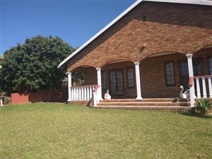 4 Bedroom House in Umhlatuzana