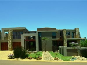 6 Bed House in The Wilds