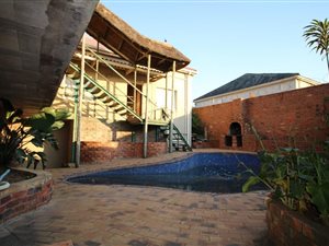 353 m² Commercial space in Quigney