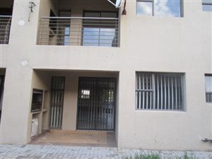 2 Bed Flat in Vanderbijlpark Central