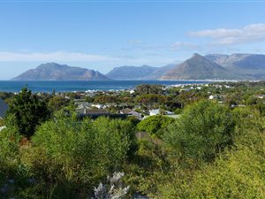 637 m² Land available in Kommetjie