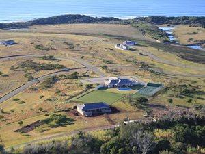1300 m² Land available in Kwelera