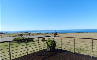 1300 m² Land available in Kwelera