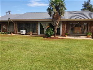 111678 ha Farm in Fochville