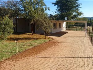 2 Bed Apartment in Syferfontein