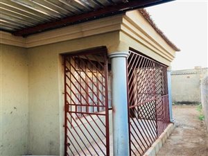 3 Bed House in Nellmapius