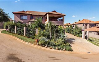 3 Bedroom House in Birdwood