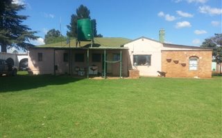 1.8 ha Farm in Hallgate