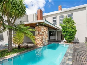 5 Bedroom House in Bergsig