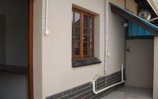 1 Bedroom Garden Cottage in Waterkloof Ridge