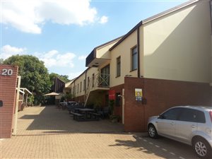 1000 m² Commercial space in Zwartkop