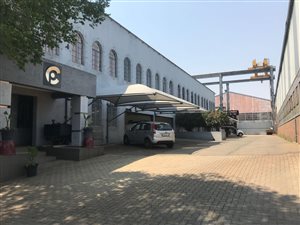 2200 m² Industrial space in Wynberg
